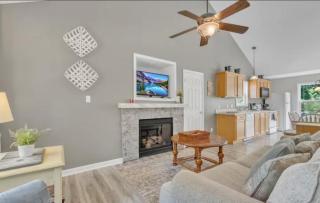 Whiskey River Lake Retreat - 3