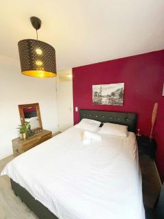Spacious and Cozy House with Affordable Parking - Amsterdam - 5