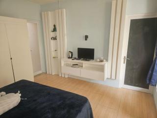 Two Brothers Guesthouse - Legian - 6