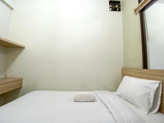 Modern Heights 2BR at The Edge Bandung Apartment By Travelio - 4
