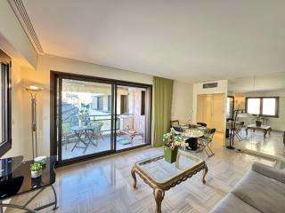 Belle terrasse apercu mer NAF568 - 6