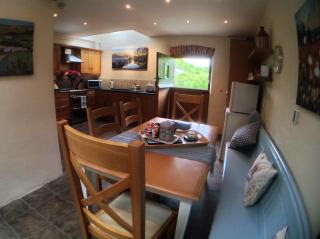 The Old Cowshed - Swallows Cottage - Pembroke - 5