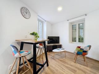 Ensemble 3 studios pour 6 personnes - Royat - 9