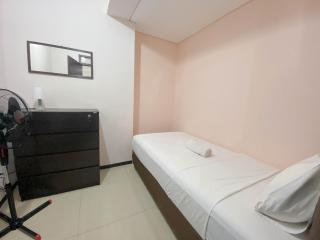 Spacious and Minimalist 3BR at Gateway Pasteur Apartment By Travelio - 1