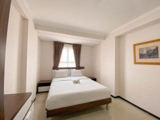 Spacious and Minimalist 3BR at Gateway Pasteur Apartment By Travelio - 7