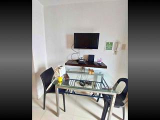 Need Place To Stay Booked Now Most Affordable Manila Staycation with Balcony, 40Percent Promo Discount, Free Pool Plus Free Sauna Access near Manila Bay, US Embassy, Updated 2025 Prices - Hurry Limited Time Only - Manila - 4
