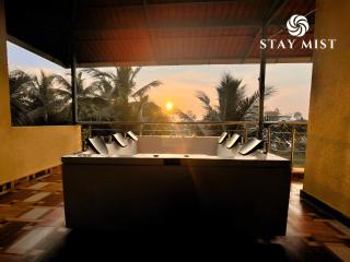 StayMist - Ocean Lemon Pool Villa with Jacuzzi - Alibaug - 0