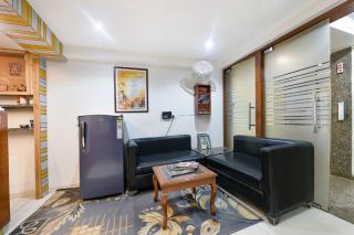 FabHotel Silver Oak BnB - Nr Yashobhoomi Convention Centre - Jāmb - 2