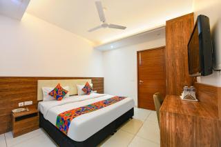 FabHotel Silver Oak BnB - Nr Yashobhoomi Convention Centre - Jāmb - 9