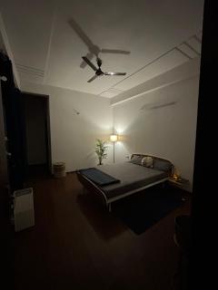 Central Noida Retreat - Noida - 6