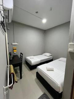 The Kapal Seaview Resort - 4