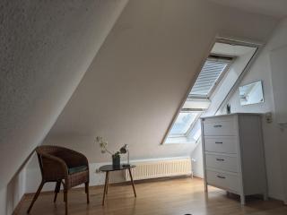 Ferienhaus Klopfer - 10 Minuten zum Strand, 6 Personen plus Kind, WLAN und Parkplatz - Wittmund - 3