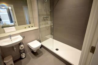 Suite Life 3- 2-Bed 1-Bath in New Cross - Manchester - 1