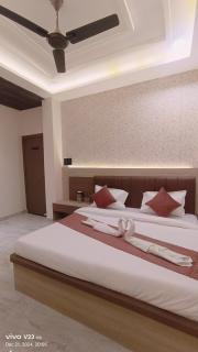 Anpurna p guest house - Varanasi - 6