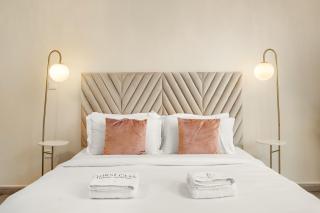 FIRST CLASS 2BR with Burj Khalifa & Downtown view - Dubai - 8