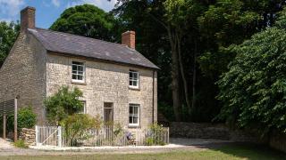 Chequers Cottage - - 0