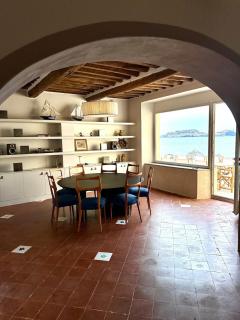 Casa Grande, historic Villa by the sea, in the sea - Portoferraio - 4