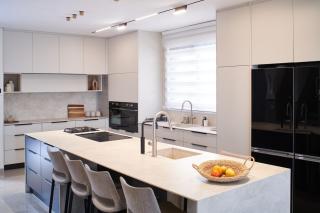 Kosher Oceanfront Villa with Pool - 8