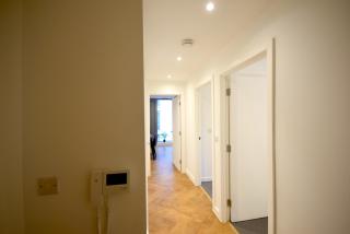 Suite Life 2-Bed 1-Bath in New Cross - Manchester - 4