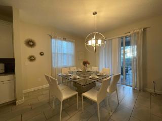 Lovely Hideway for Family with Private Pool & Waterpark - 6