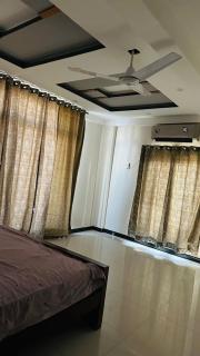 Pent House - Phulgran - 2