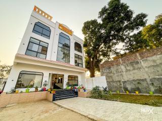 Raghuveer Sadan, Near Ram Mandir -10 Min Walk - Ayodhya - 9