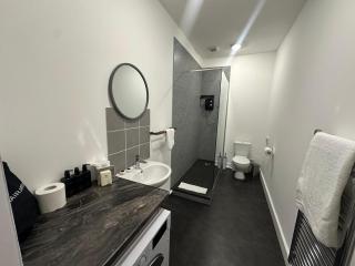 Cozy flat by Birmingham Canals & City Centre - Birmingham - 8