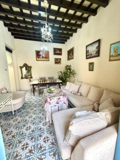 GATU Casa Lola , " Preferente mayores de 21 años y familias " - 5