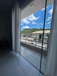 Casa de temporada em Balneário Camboriú à 10 minutos da praia - Balneário Camboriú - 0