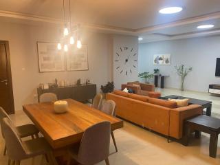 4 bedroom luxury Apartment - Accra - 4