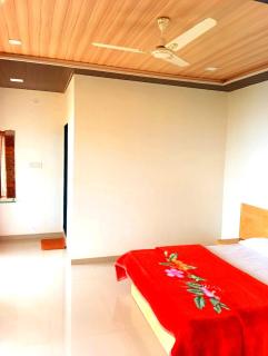 ROYAL STONE VILLA - Mahabaleshwar - 4