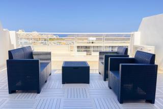 Penthouse with Seaviews and Country views, near Beaches - 8