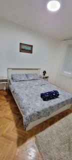 Apartman Kraljevo-ceo stan,privatan parking - Kraljevo - 9