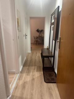 Gemütliche Handwerker-Wohnung mit Balkon und WLAN, ideal für 3 Personen - Spremberg - 9