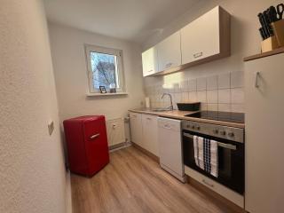 Gemütliche Handwerker-Wohnung mit Balkon und WLAN, ideal für 3 Personen - Spremberg - 8