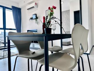3BR urban suites 8-10pax luxury family stay netflix - Jelutong - 9