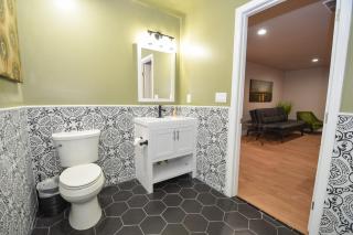 Luxe 6BR Escape Sleeps 24, Private Parking only 5min to Mid&Dtwn ATL - Atlanta - 7