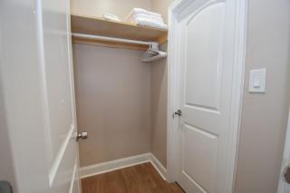 Luxe 6BR Escape Sleeps 24, Private Parking only 5min to Mid&Dtwn ATL - Atlanta - 2