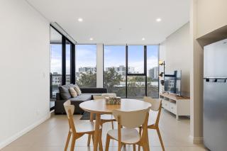 04M New 1BR apartment near Airport and City with Free visitor parking - Sydney - 9