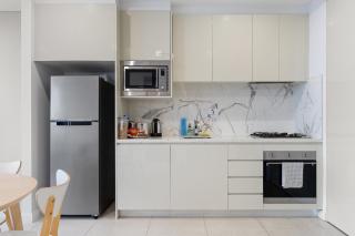04M New 1BR apartment near Airport and City with Free visitor parking - Sydney - 4
