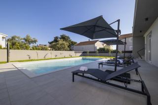 Villa Mary Lou with heated pool - Zadar - 7