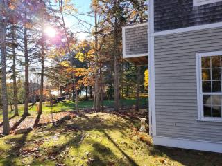 Acadia Lobsterman's Coastal Farmhouse - Lamoine Beach - 9