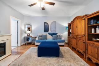 The Blue Cottage - 1