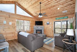 Peaky Woods Cabin Hot Tub Game Room MTN Views - Sevierville - 3