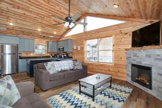 Peaky Woods Cabin Hot Tub Game Room MTN Views - Sevierville - 2