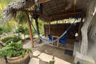 Shaka Studio - steps to beach - 7