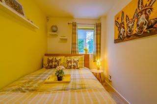 Spacious Two Bedroom in Chester by Eason Stays Ideal for Weekend Getaways & Business Travellers - with Free parking! - Chester - 7