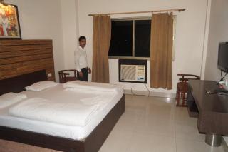 HoTEL RUDRA - 8