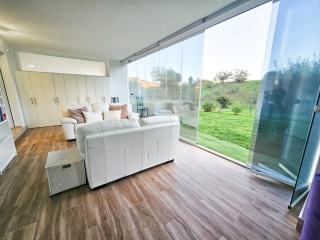 Pass the Keys Spacious 4-Bed Home with Jacuzzi BBQ - Marbella - 3