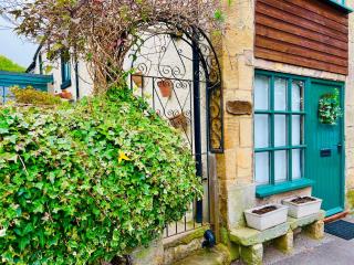 Pass the Keys Dene Cottage - Perfect Location for 8 & Pets - Youlgreave - 5